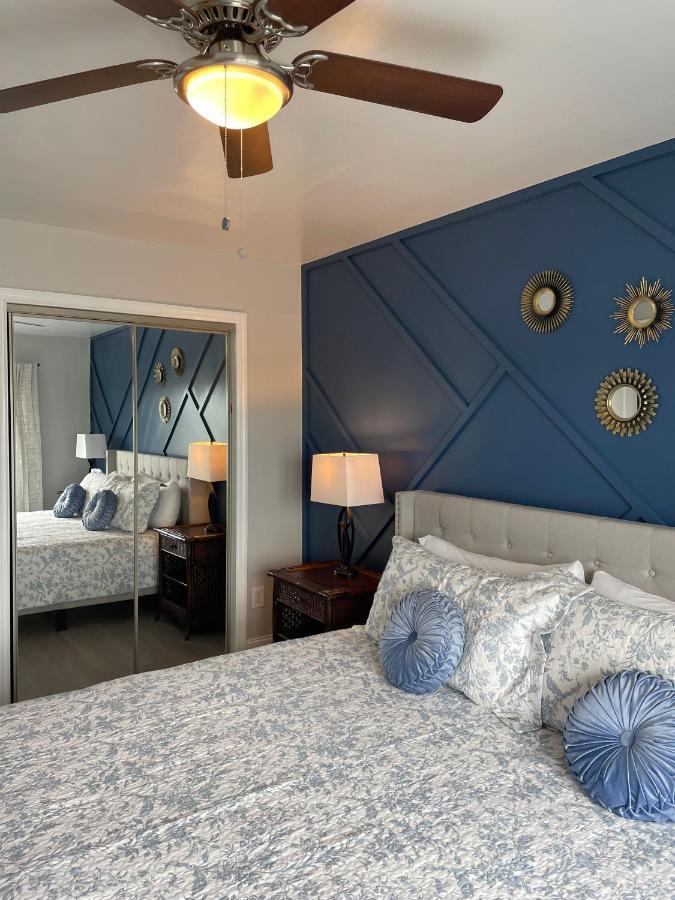 ☆Live On The Water! Lake Palmetto Palm W/ Patio - 10Min To Downtown & Beaches☆ Charleston Luaran gambar