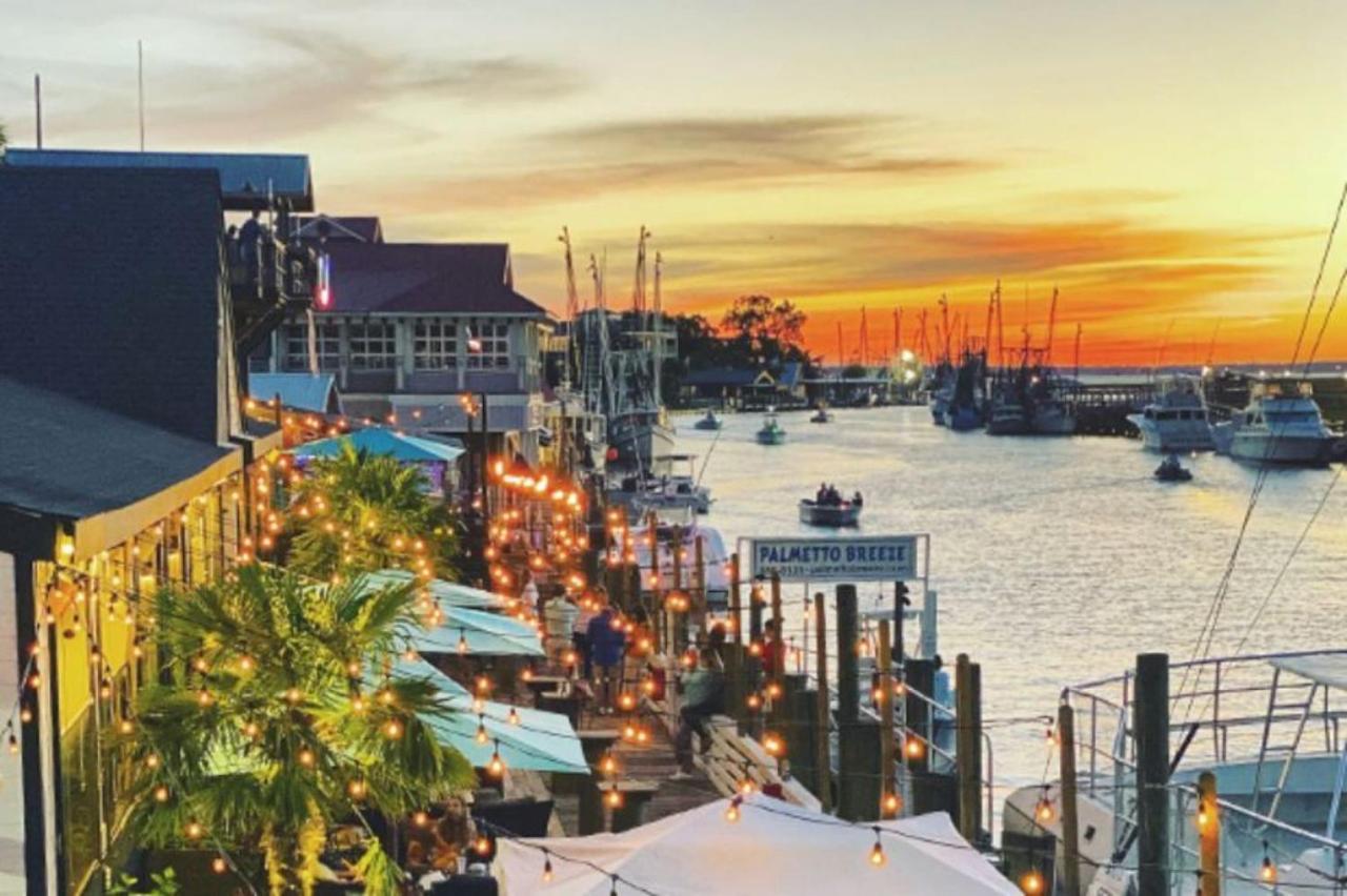 ☆Live On The Water! Lake Palmetto Palm W/ Patio - 10Min To Downtown & Beaches☆ Charleston Luaran gambar