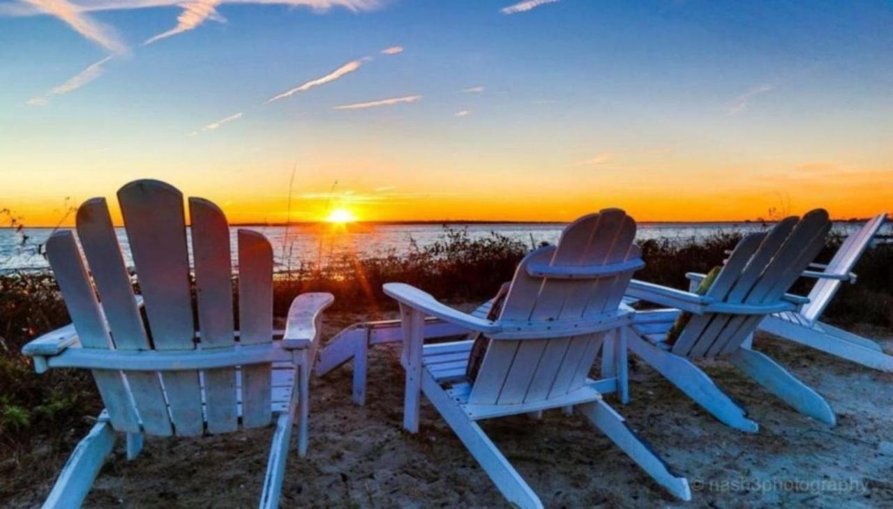 ☆Live On The Water! Lake Palmetto Palm W/ Patio - 10Min To Downtown & Beaches☆ Charleston Luaran gambar